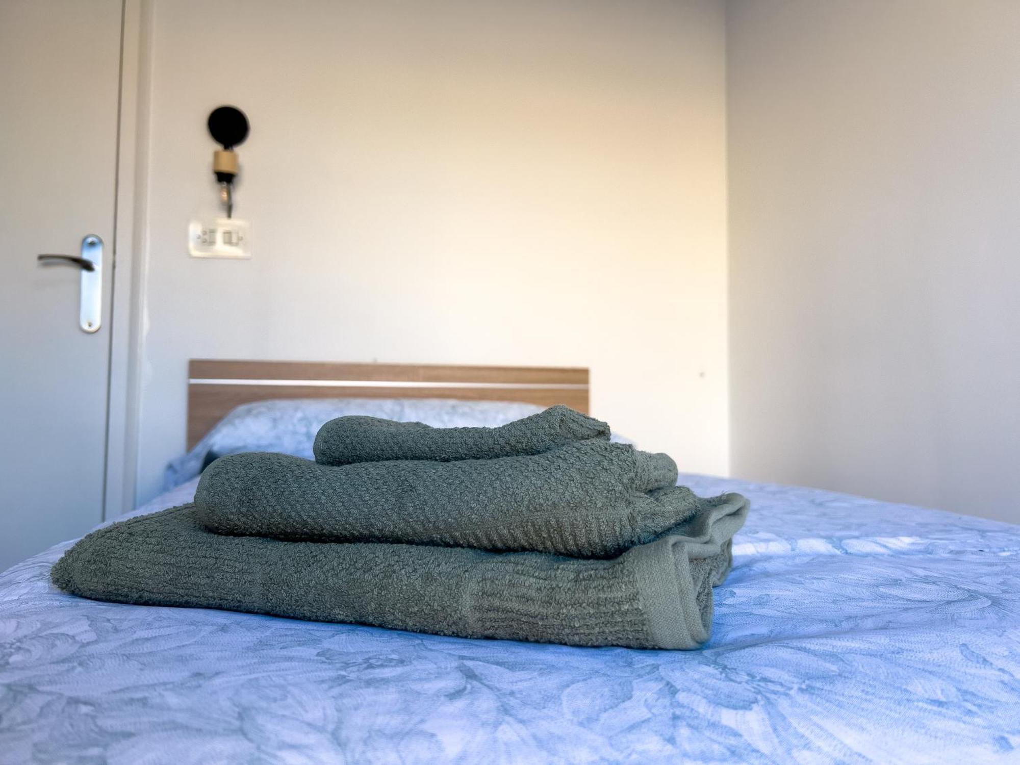 Caserna 13 - Luminoso Piso En Figueres Apartament Figueres (Girona)