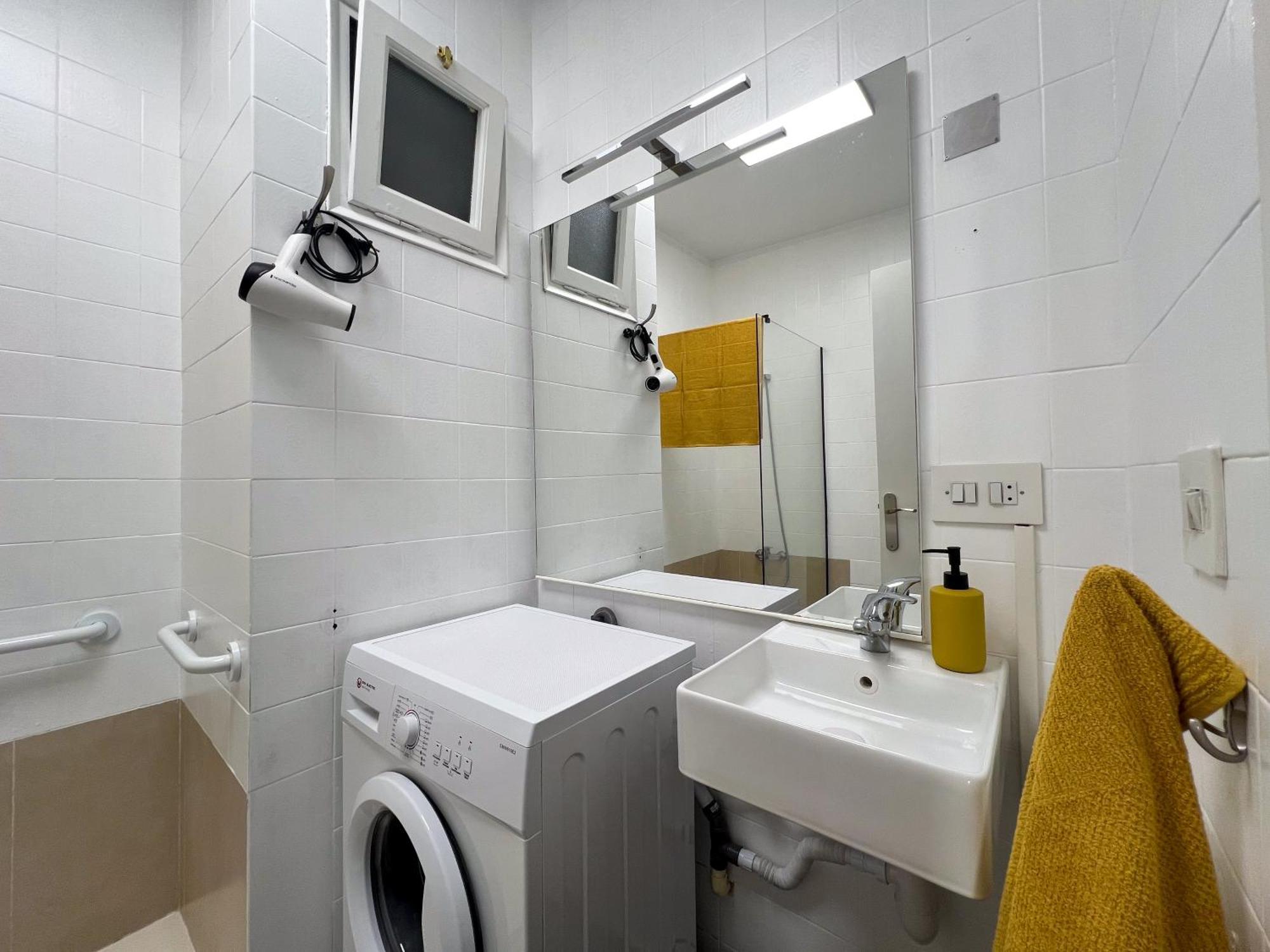 Caserna 13 - Luminoso Piso En Figueres Apartament Figueres (Girona)